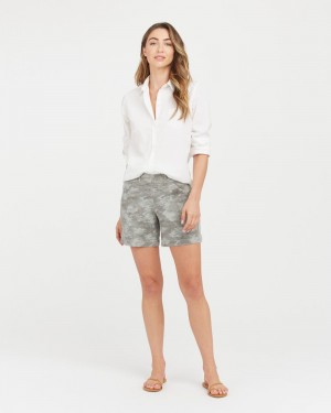 Spanx Stretch Twill, 6" Women's Shorts Grey Wash Camo | 45TOVKNCE