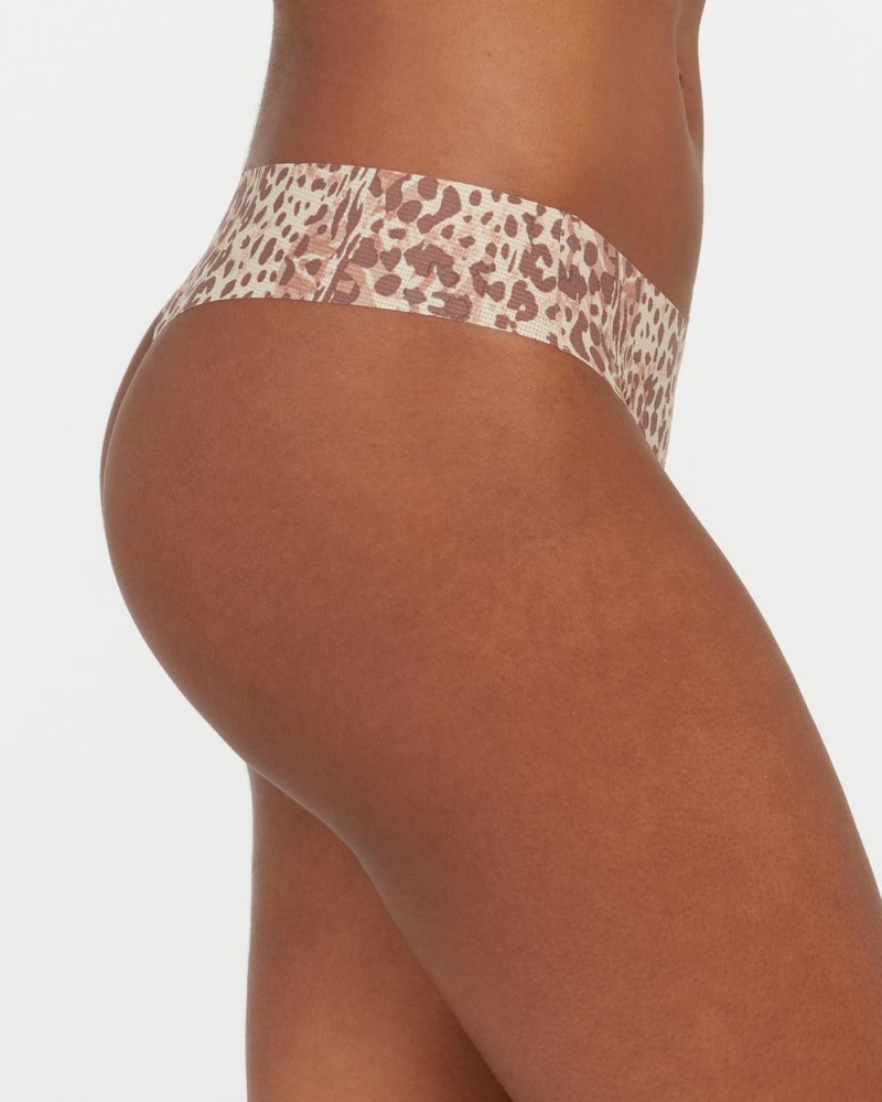 Spanx Under Statements® Women's Thong Leopard | 18FEACDPZ